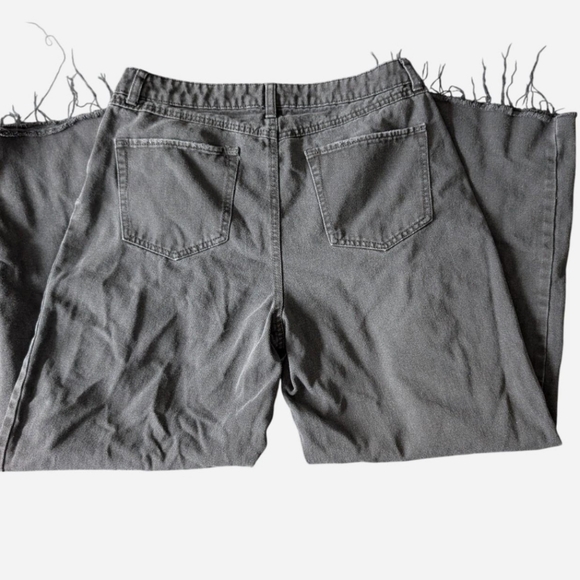 Black Distressed High Rise Wide Leg Raw Cut Rewash Jeans 31x28 Grunge Neutral - Picture 3 of 13